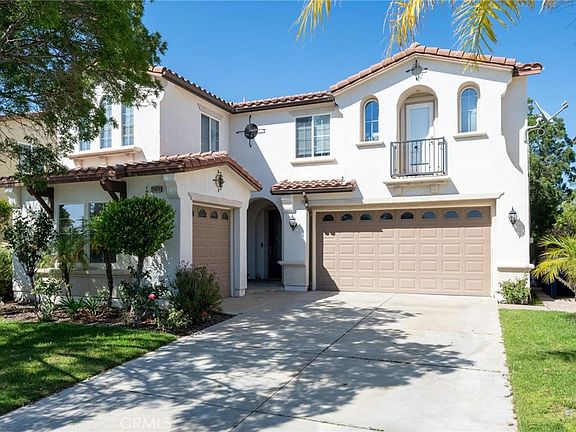 2nd image of 26920 Silverbell Ln