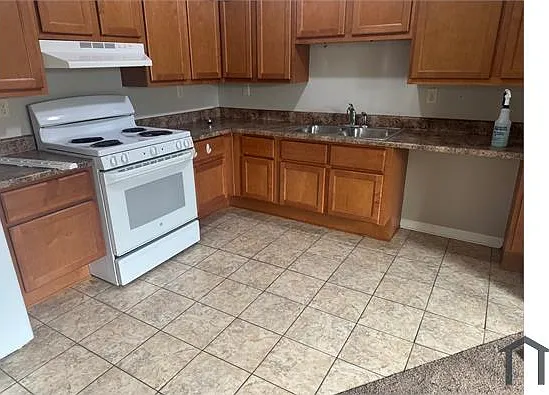 7606 Reading Rd #105 — Photo 7