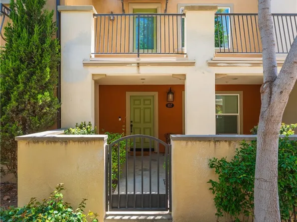 16895 Airport Cir Unit 107, Huntington Beach, CA 92649