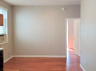 1314 Walnut St APT 2R, Philadelphia, PA 19107