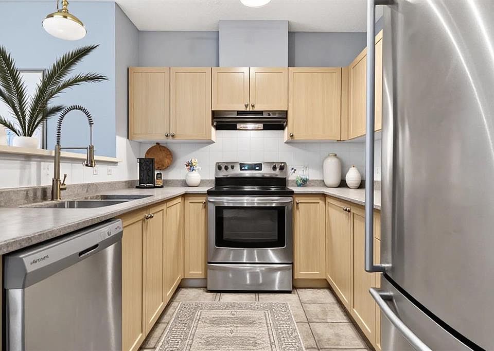 1st image of 333 SE Taravista Dr NE #1117