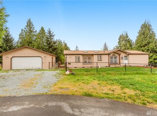 3058 Silver Crescent Ct, Camano Island, WA 98282