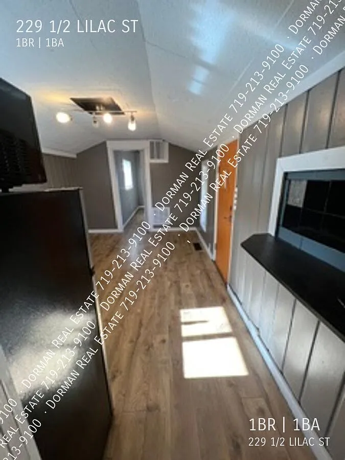 Updated 1 Bedroom, 1 Bath Cottage in the North End Neighborhood! — Photo 3