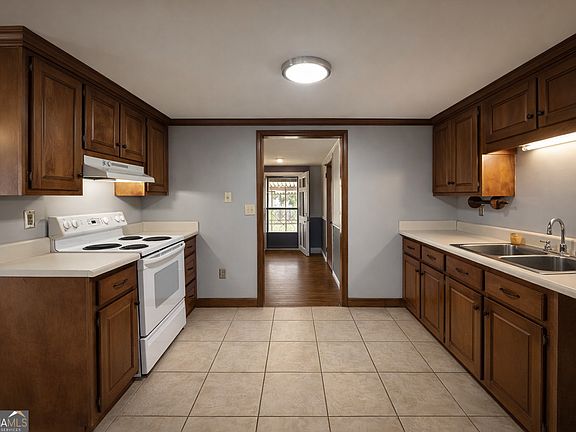 4th image of 240 Emery Price Rd