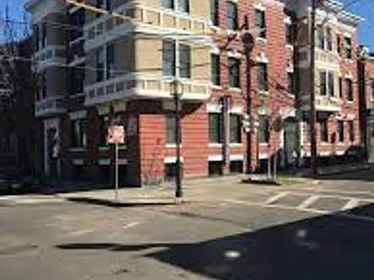 BOSTON COMFORT SUITES — Photo 49