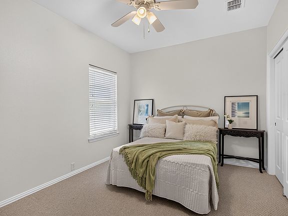 4th image of 534 Rockledge Ct