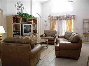 HGP4P211KD-living-area-with-tv-set