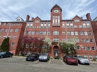 75 Wheeler Ave APT 204, Bridgeport, CT 06606