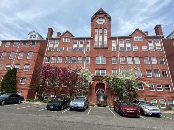 75 Wheeler Avenue APT 204, Bridgeport, CT 06606