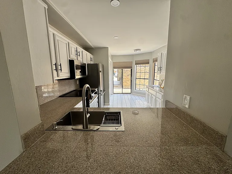 4254 Cuesta Dr — Photo 17