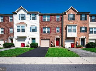 36 Tidewater Ter, Falling Waters, WV 25419