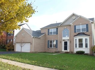 6075 Russell Dr, Hoffman Estates, IL 60192