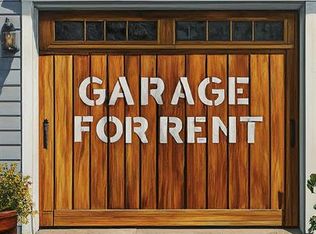 31 Parkwood Street - Garage 3, Albany, NY 12208