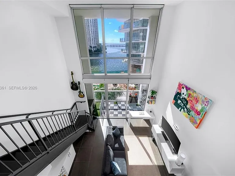 300 S Biscayne Blvd #L-410 — Photo 15