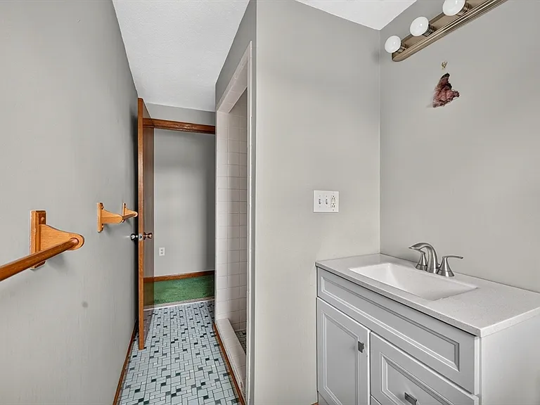 27-29 Normandy Ave #2 — Photo 11