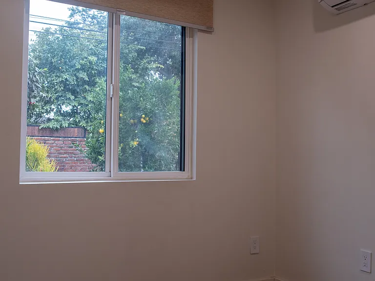 2861 Cedar Ave #A — Photo 11