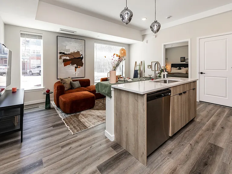 810 S Weber St — Photo 23