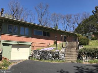 1357 Senseny Rd, Winchester, VA 22602