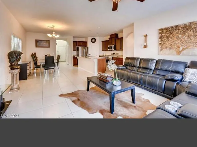 9242 Wittig Ave — Photo 2