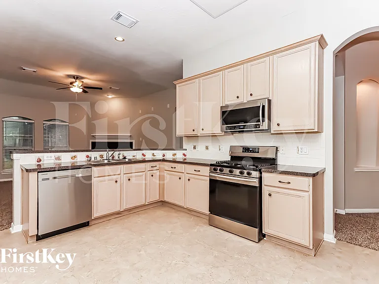 11026 Seminole Spring Ln — Photo 5