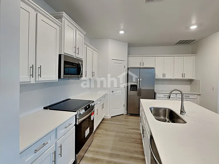 12252 W Burruel Creek Ln — Photo 4