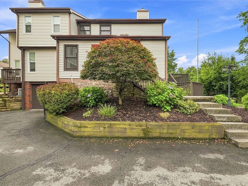 1st image of 212 Spring Run Dr #212