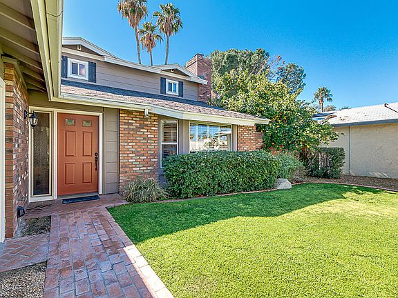 3rd image of 3917 E Dahlia Dr