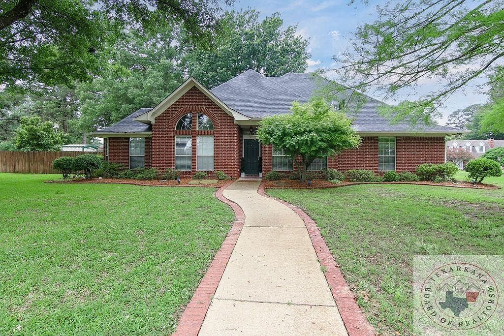 320 Edgewood Ln, Wake Village, TX 75501 MLS 111995 Zillow