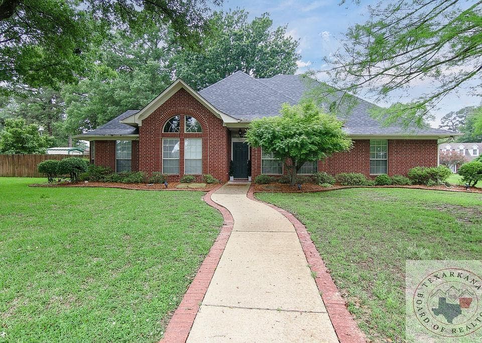 320 Edgewood Ln, Wake Village, TX 75501 MLS 111995 Zillow