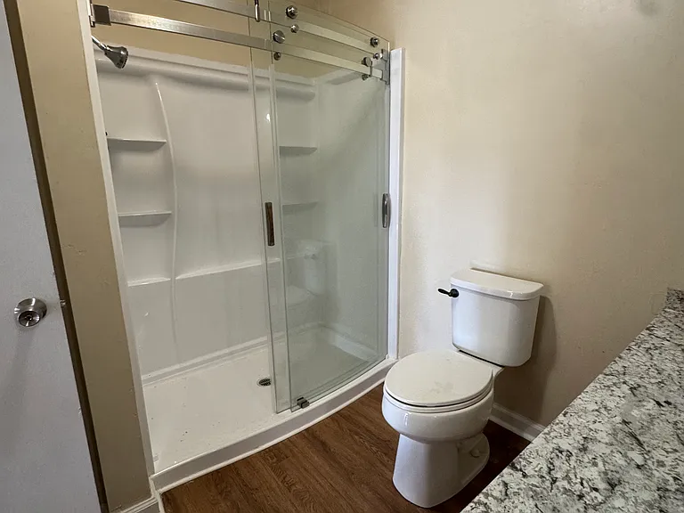 4905 Oak Hill Dr — Photo 7