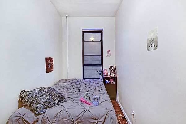 1st image of 416 E 71st St #13
