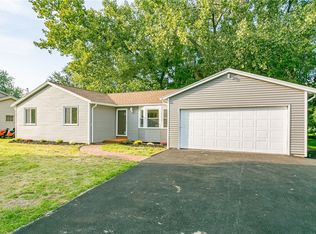 2120 Maiden Ln, Rochester, NY 14626