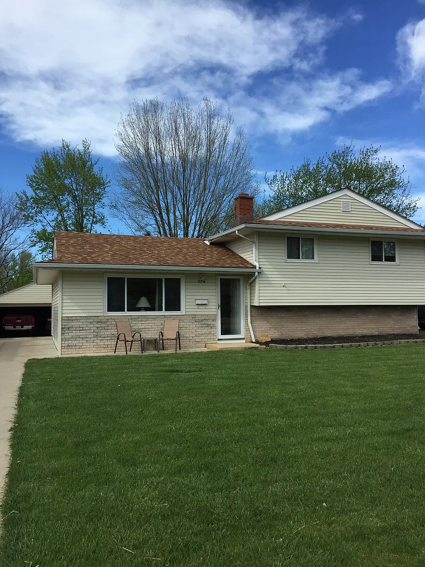 13716 Donald Dr photo 1