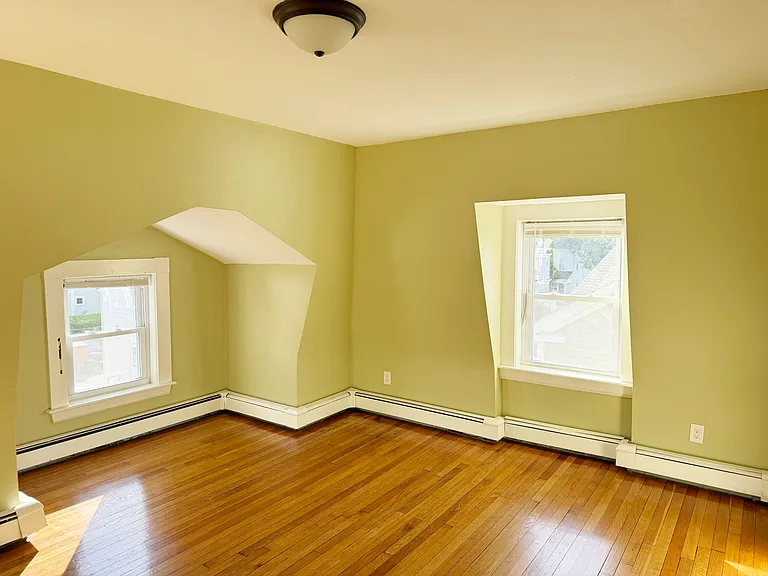 23 1/2 Central St #3 — Photo 3