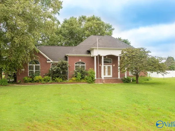 138 Phantom Dr, Toney, AL 35773