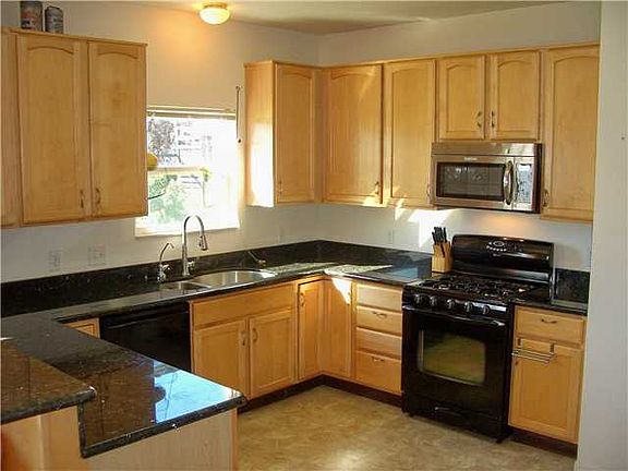 5th image of 2346 Omaha Pl