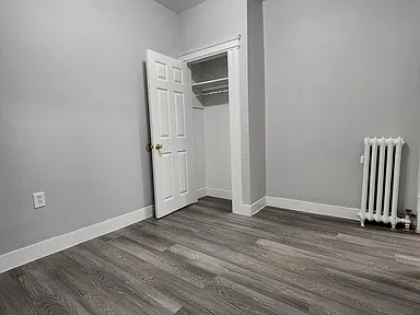 1086 Bond St #2 — photo 4 of 6
