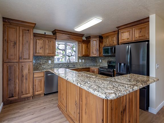 5th image of 6368 S Bybee Dr