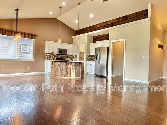 5th image of 184 Ironwood Dr