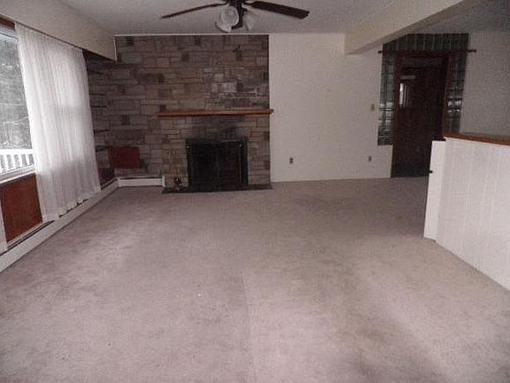 5th image of 311 E Valley St
