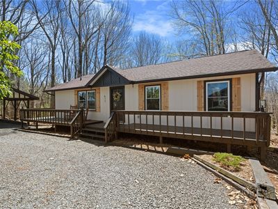 811 Pine Ridge Road, Banner Elk, NC, 28604