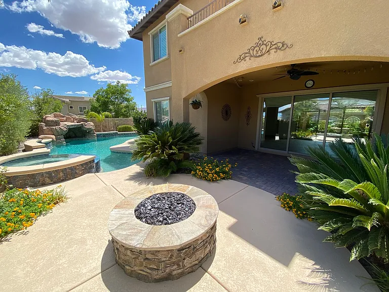 398 Pollino Peaks St — Photo 26