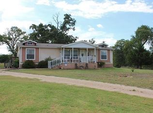 375 Coastal Ln, Luling, TX 78648