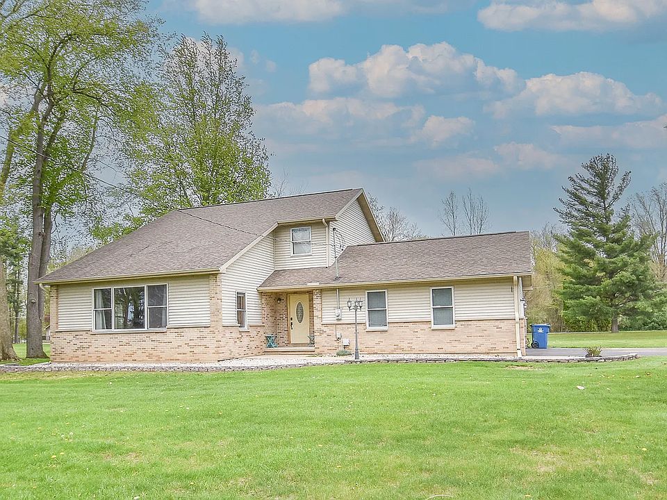 1st image of 912 Miller Dr