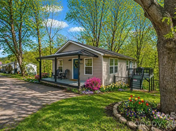 250 Seagle St, Marion, NC 28752
