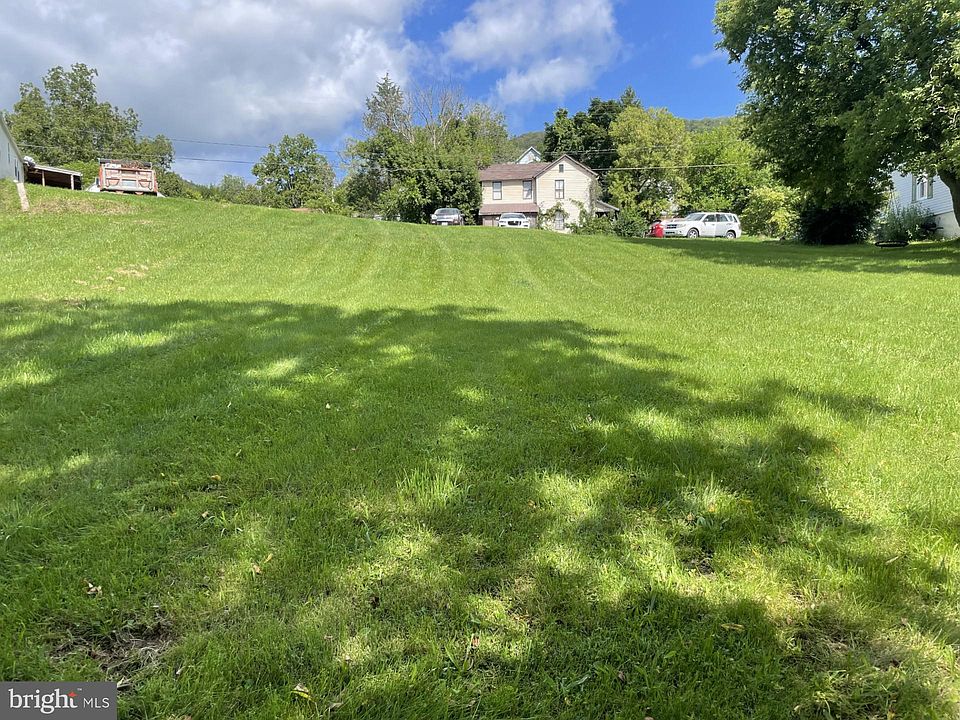 2nd image of LOT On Coleville Rd