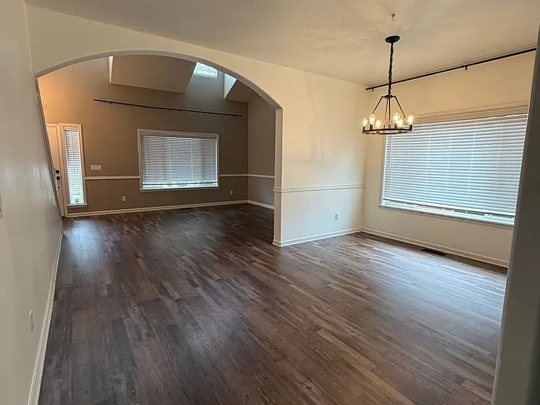 5207 Villa Dr — Photo 3