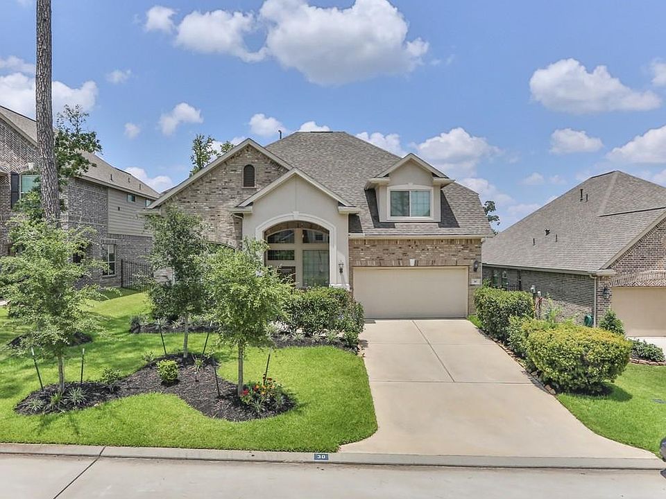 Wonderful two story home in the Woodlands Creekside Park Community
