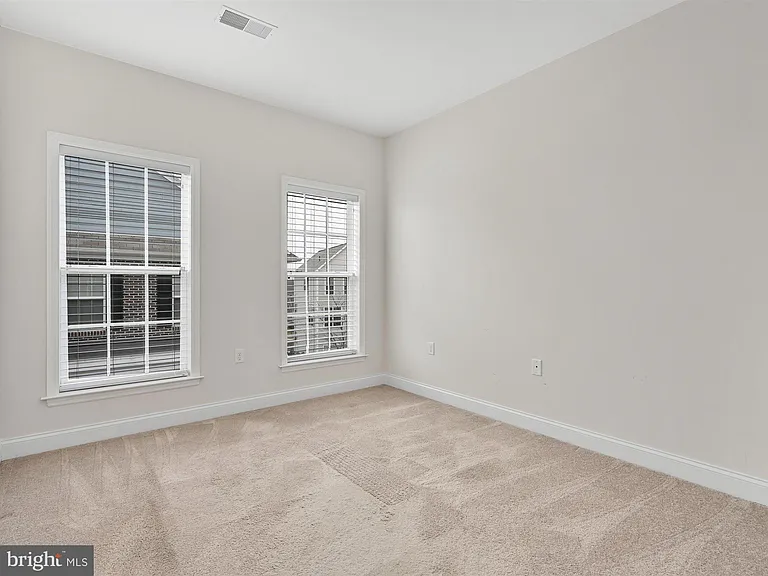147 Putnam Way — Photo 9