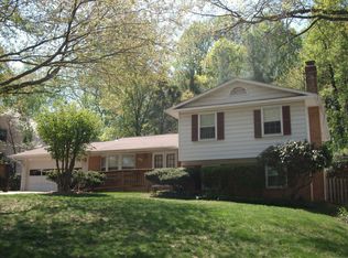 7301 Idylwood Ct, Falls Church, VA 22043